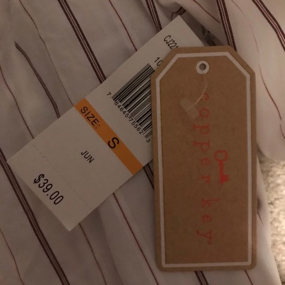 New with tags- off the shoulder top - Picture 2 of 3